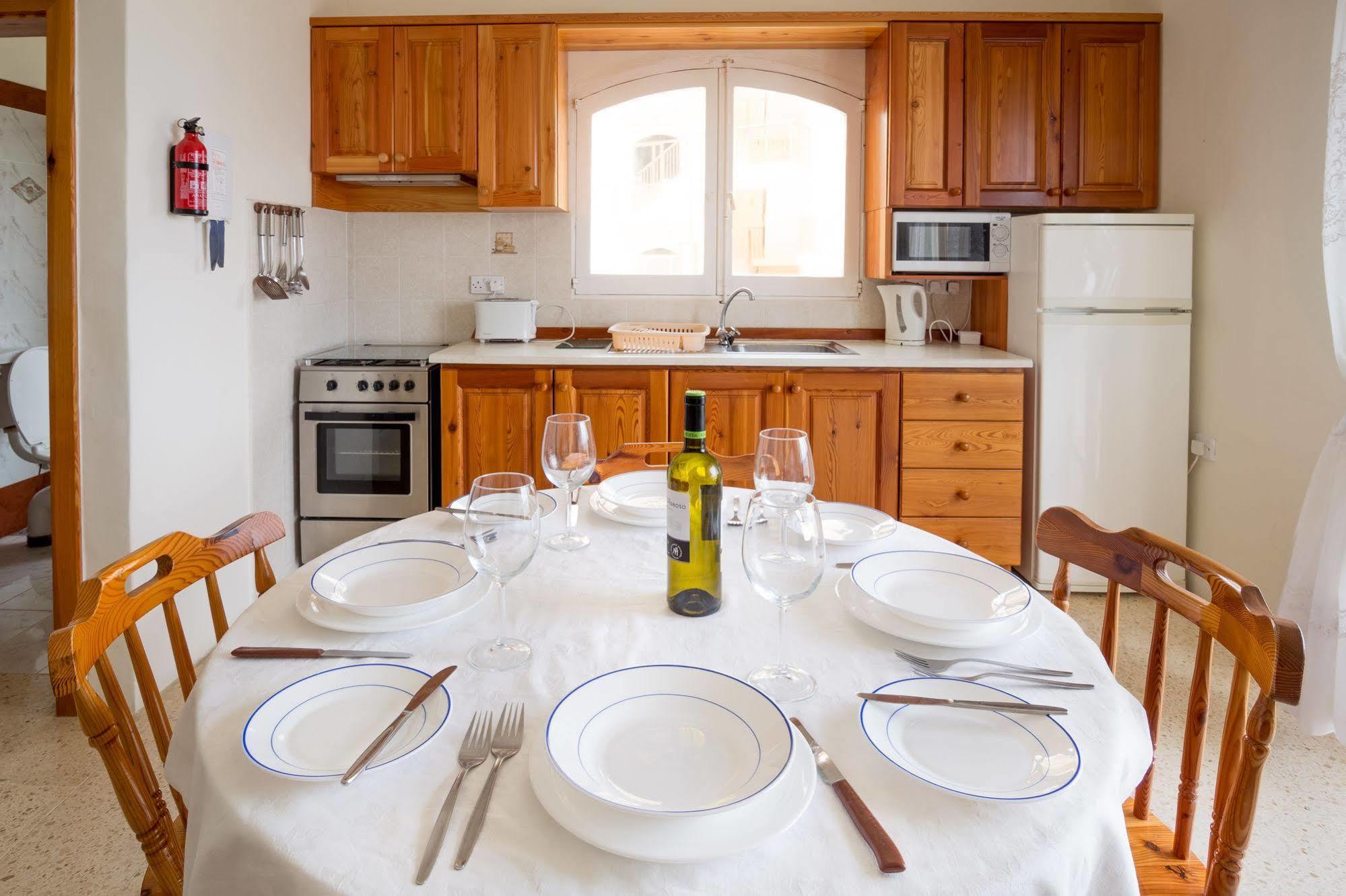 Horizon Apartments Gozo Marsalforn Eksteriør bilde